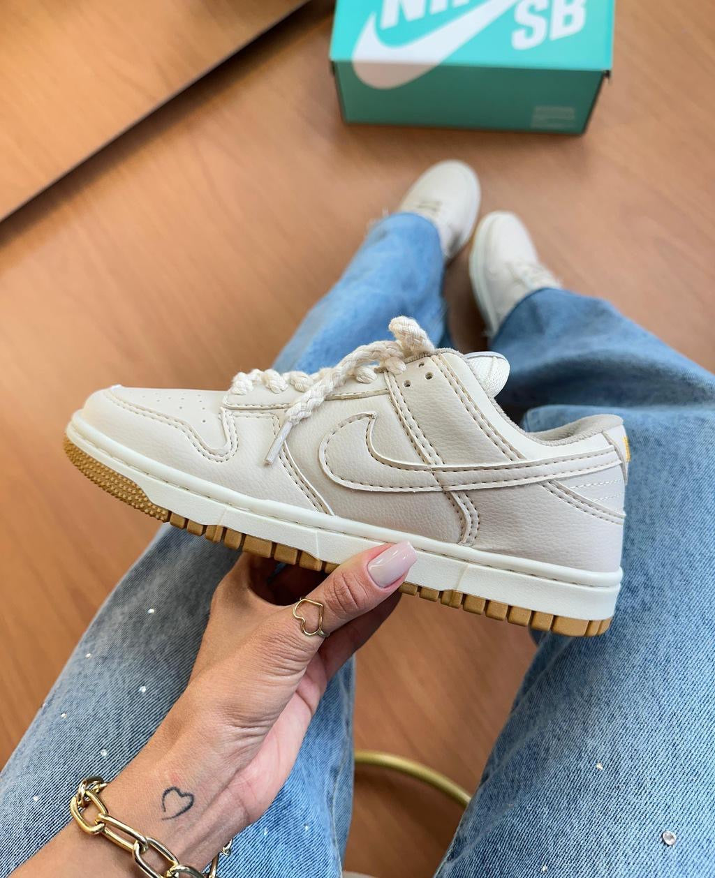 Tênis Nike Dunk SB Nude Bege Premium