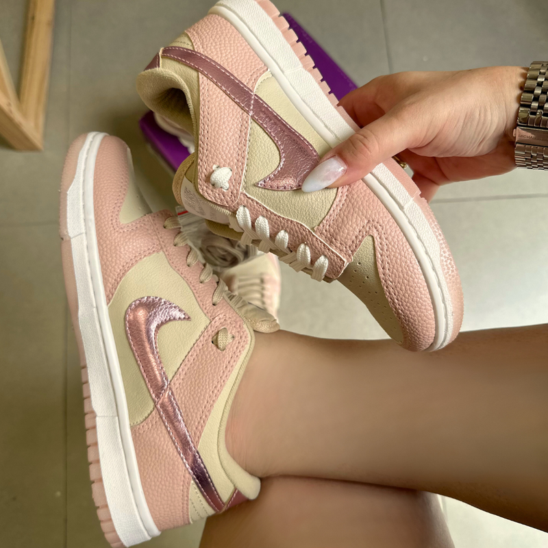 Nike sb dunk 2024 flamingo