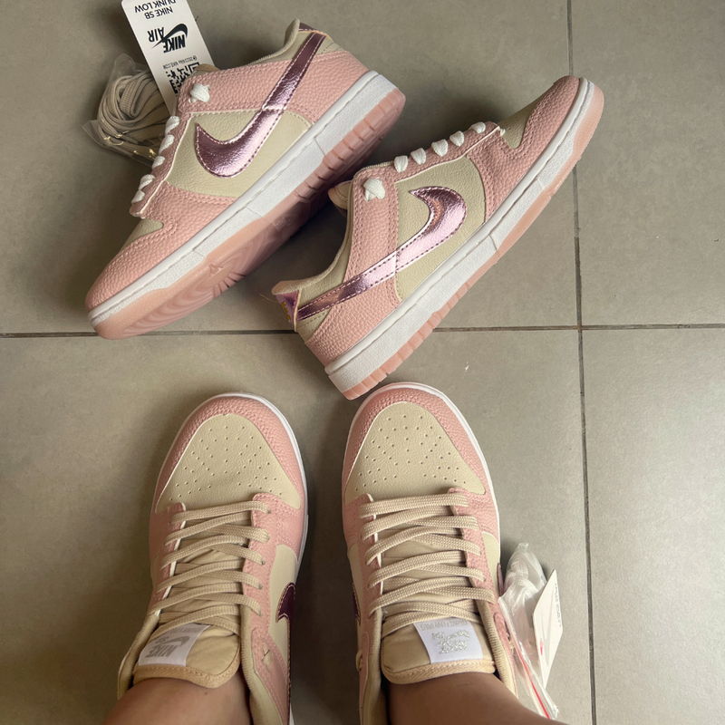 T nis Nike Dunk SB Flamingo Rose Premium
