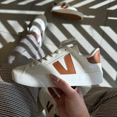 Tênis Cadarço Caramelo Off White Premium