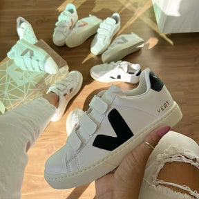 Tênis Velcro Branco e Preto Premium