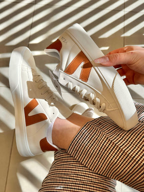 Tênis Cadarço Caramelo Off White Premium