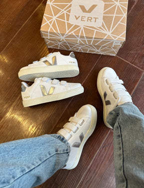 Tênis Velcro Branco e Prata Premium