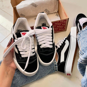 Tênis Knu Preto e Branco Premium